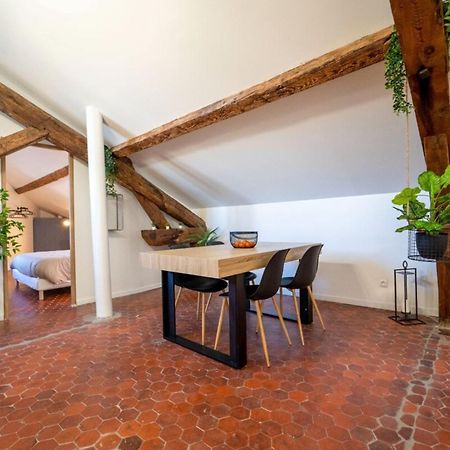 Appartement Authentique Studio Hypercentre - Clim - Wifi à Nîmes Extérieur photo