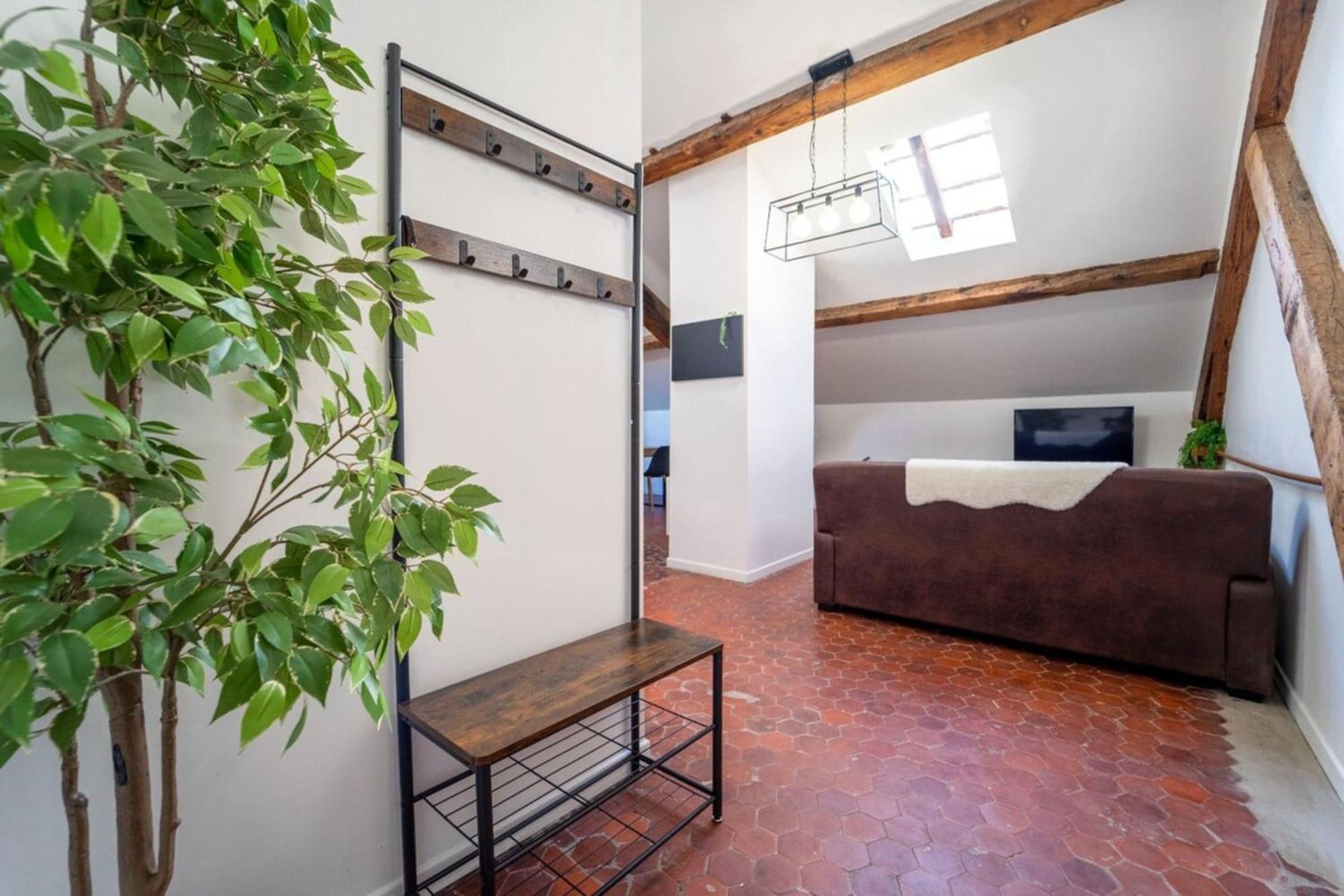 Appartement Authentique Studio Hypercentre - Clim - Wifi à Nîmes Extérieur photo